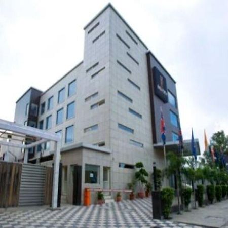 Kings Forth Hotels New Delhi Buitenkant foto